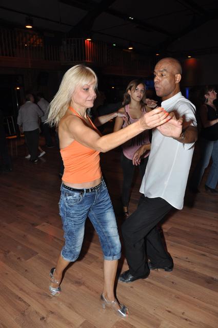min 2013 09 15 station danse 360